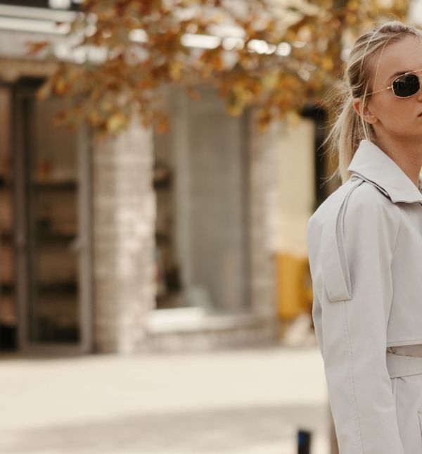 Svestrani korporativni modni komadi: Ove jeseni nosimo slojevite kombinacije neutralnih boja