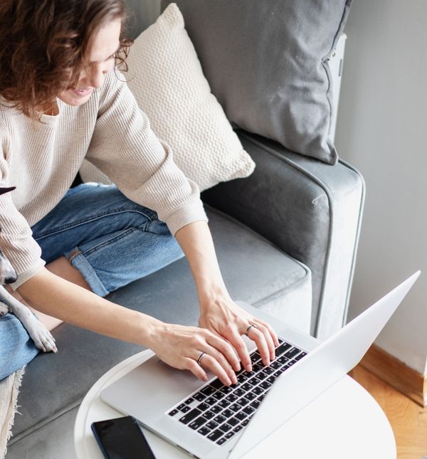 Sklapati i održavati prijateljstva nakon dvadesetih godina života može biti izazovno