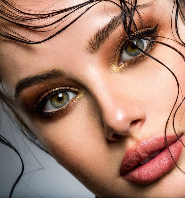 Ove jeseni nosit će se crne i bordo maskare