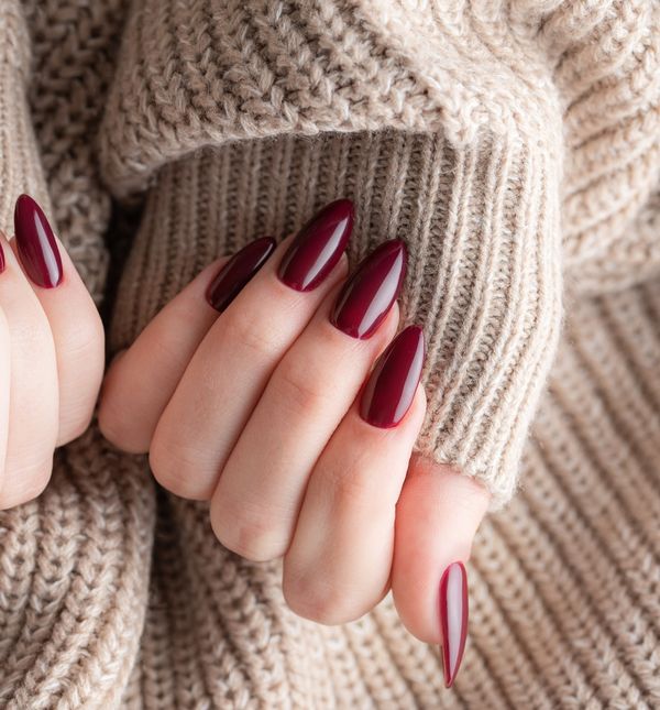 Neke boje lakova za nokte mogu pomladiti izgled ruku