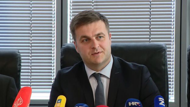 Ministar zaštite okoliša i energetike, Tomislav Ćorić (Foto: Dnevnik.hr) - 1