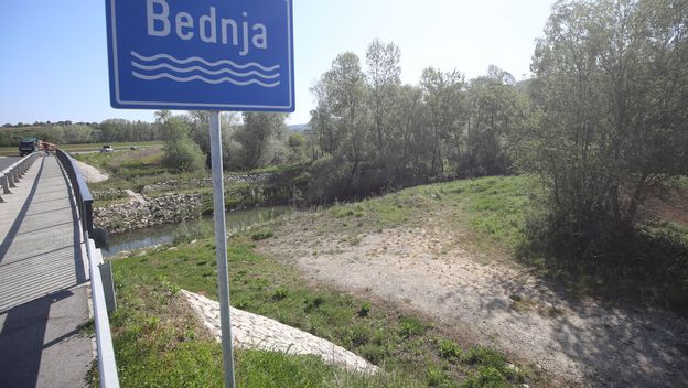 Dvojica muškaraca poginula u slijetanju quadom u rijeku Bednju - 3