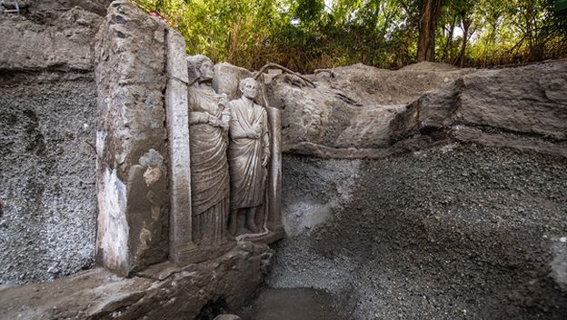 Reljef bračnog para s grobnice u Pompejima