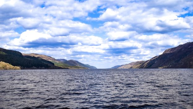 Jezero Loch Ness