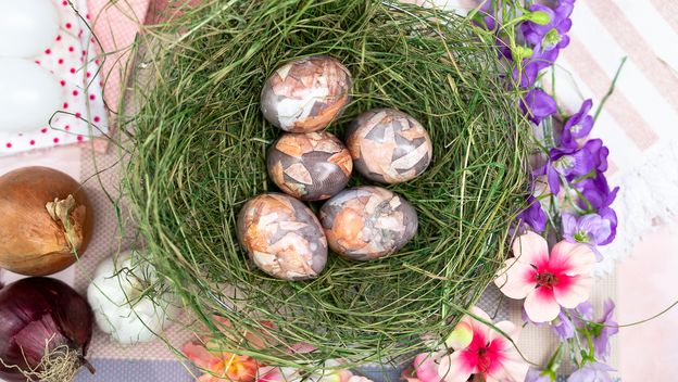 Pisanice u kupusu i lukovini