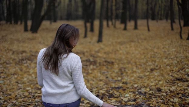 Djevojci netko nedostaje