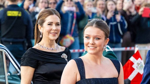 Kraljica Mary ostala je u sjeni elegantne princeze Isabelle