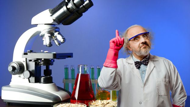 Laboratorij s opremom i znanstvenik koji proučava