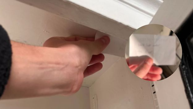 Poruka pronađena skrivena u ormarić