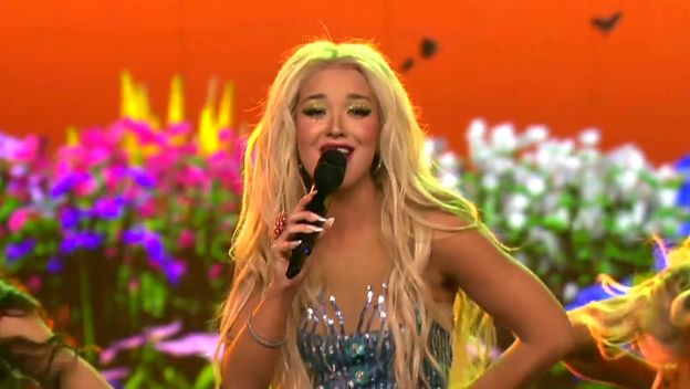 Dora Trogrlić kao Zara Larsson