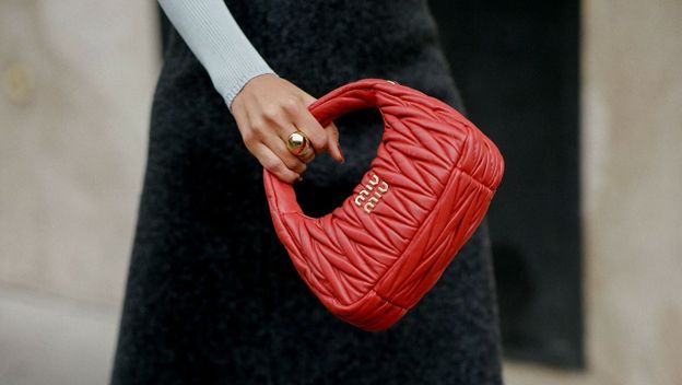 Efektna torbica podiže svako izdanje