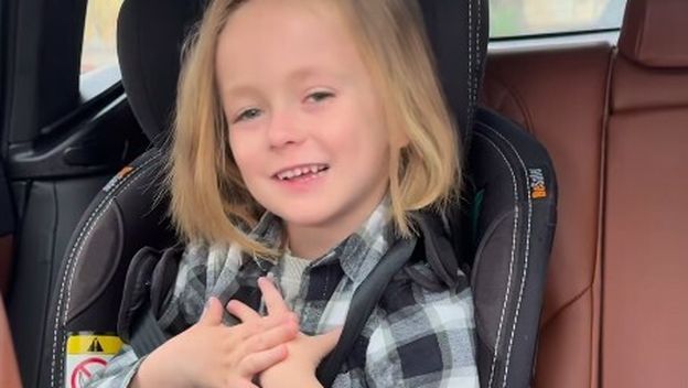 Maja Šuput na Instagramu, Bloom Tatarinov