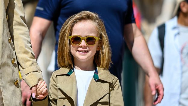 Maja Šuput sa sinom Bloomom u šetnji Stradunom - 6