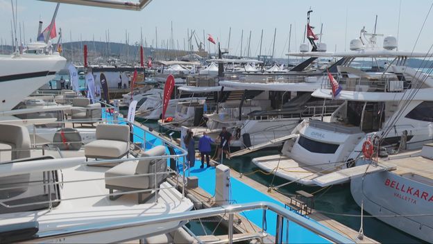 Sajam plovila u Segetu Donjem