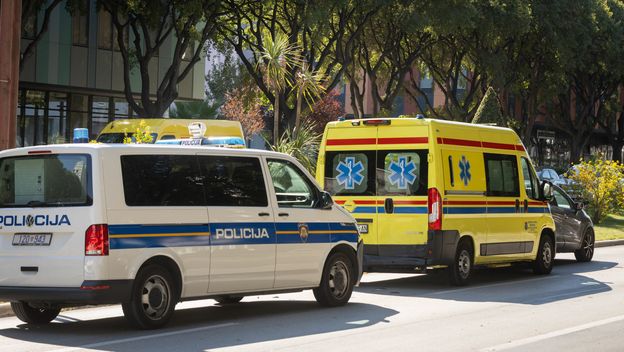 Policija i Hitna pomoć, ilustracija