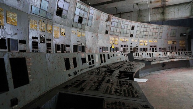 Napuštena kontrolna soba u nuklearnoj elektrani Černobil
