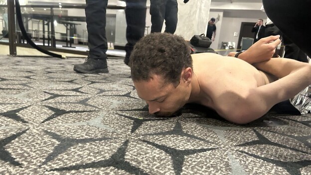 Napadač na svečanoj večeri dopisnika