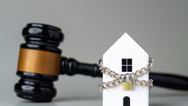 Kako se piše: imovinsko-pravni ili imovinskopravni