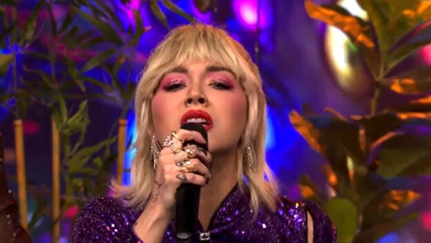 Dora Trogrlić kao Miley Cyrus