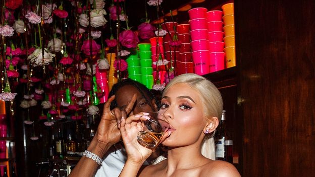 Kylie Jenner i Travis Scott (Foto: Instagram)