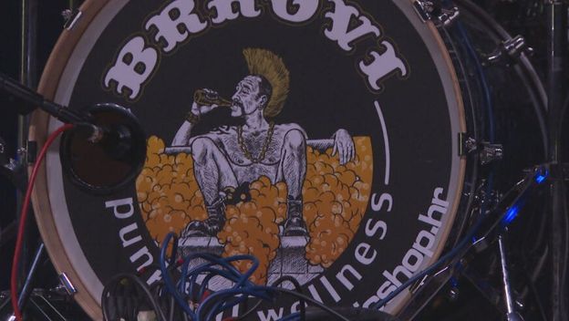 In Magazin: Brkovi - 1