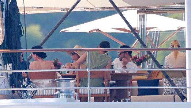 Jeff Bezos i prijatelji na jahti pokraj Lastova - 7