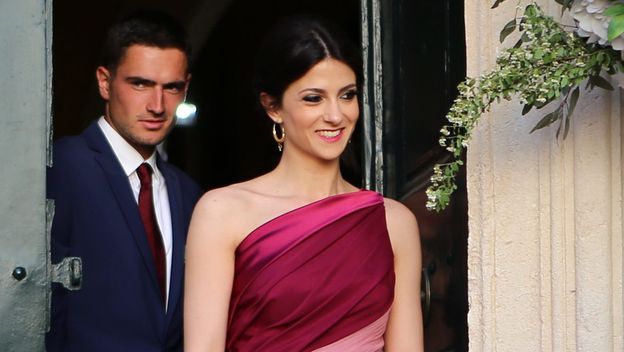 Vjenčana kuma Kristine Milković Čilić nosila je prekrasnu dvobojnu haljinu s potpisom Ivana Alduka - 4