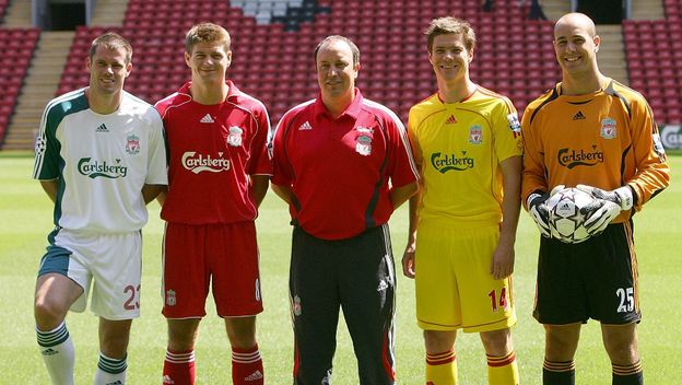 Carragher, Gerrard, Benitez, Alonso i Reina