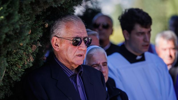 Ivo Sanader na pogrebu brata, don Vinka Sanadera, 11. listopada 2024.