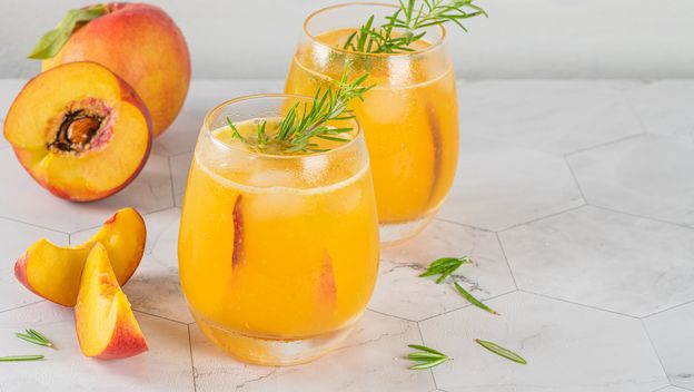 Džin-tonik s breskvom