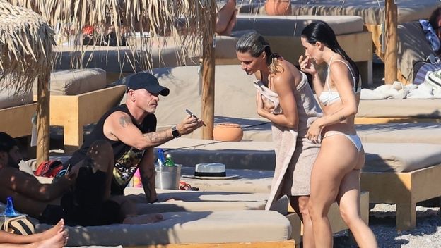 Eros Ramazzotti na odmoru je s dvije bivše žene