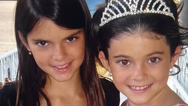 Kendall i Kylie Jenner - 1