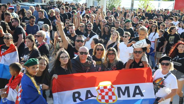 Dolazak obožavatelja na sinjski Hipodrom - 12
