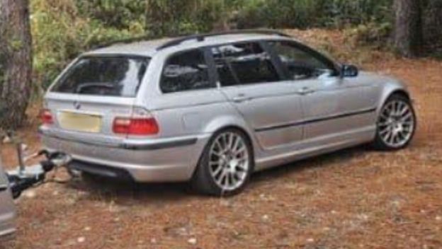 BMW s neobičnom prikolicom