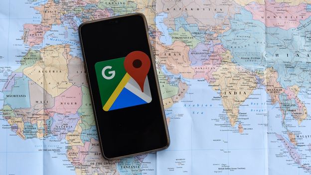 Karta svijeta i aplikacija Google Maps