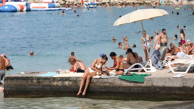 Turisti u Makarskoj