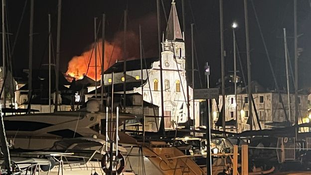 Požar u općini Milna, Brač