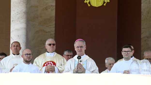 Mons. Dražen Kutleša