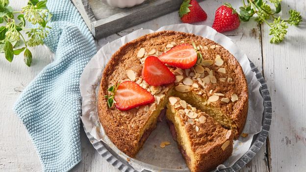 Torta od jagoda i badema