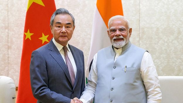 Wang Yi, Narendra Modi
