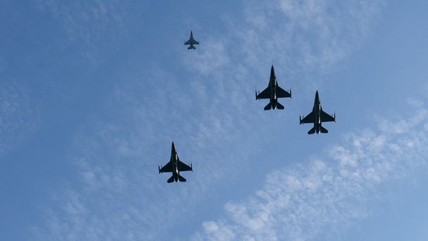 F-16, ilustracija