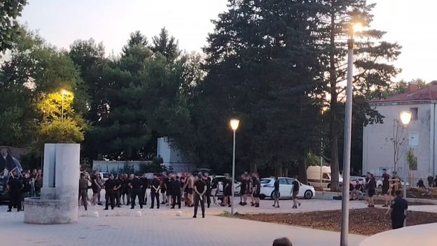 Zbog skupine muškaraca otkazana predstava