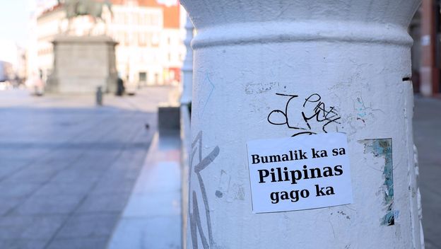 Na zagrebačkom Trgu bana Jelačića pojavila se naljepnica sa zabrinjavajućom porukom