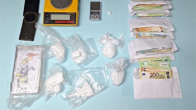 Droga i novac pronađeni kod dilera