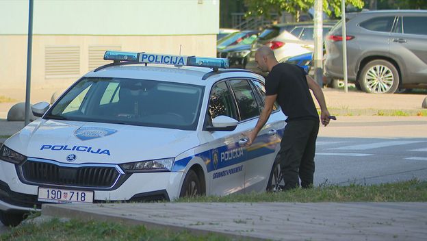 Policija