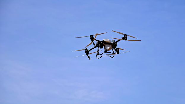 Dron, ilustracija