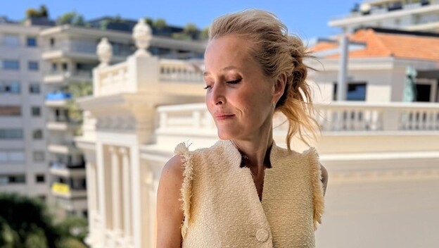 Gillian Anderson - 7