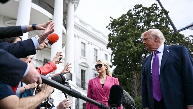 Donald Trump i Karoline Leavitt