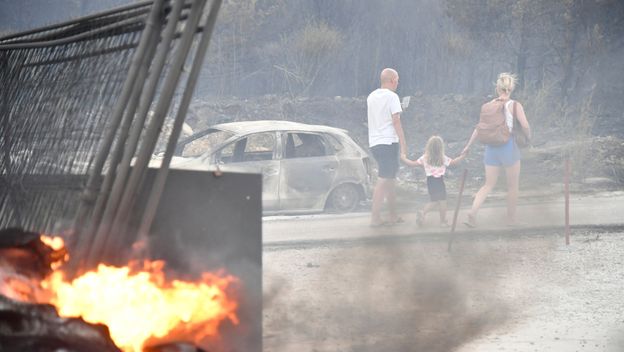 Prizori s požarišta u petak - 15