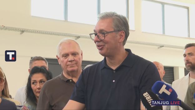 Aleksandar Vučić u društvu građana - 3
